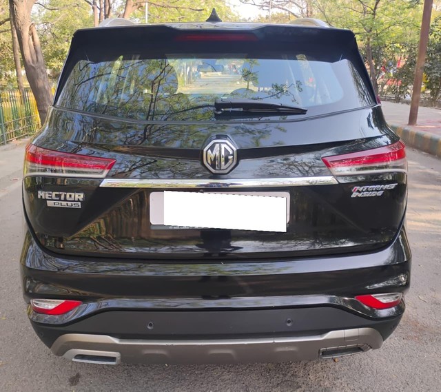 Second-hand 2022 MG Hector Plus Sharp Diesel MT for sale in Agra-2