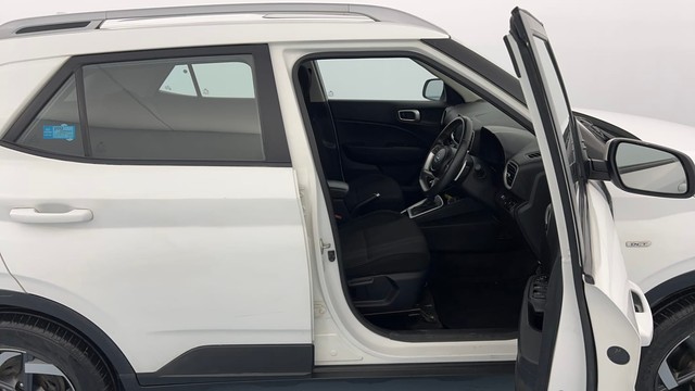 Second-hand 2022 Hyundai Venue SX Opt Turbo DCT Special Edition for sale in Lucknow-15