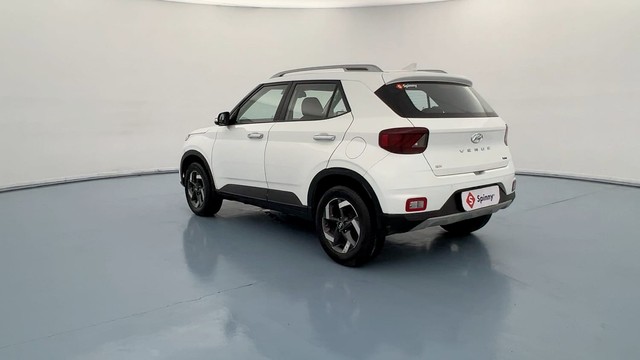 Second-hand 2022 Hyundai Venue SX Opt Turbo DCT Special Edition for sale in Lucknow-5