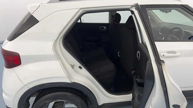 Second-hand 2022 Hyundai Venue SX Opt Turbo DCT Special Edition for sale in Lucknow-30