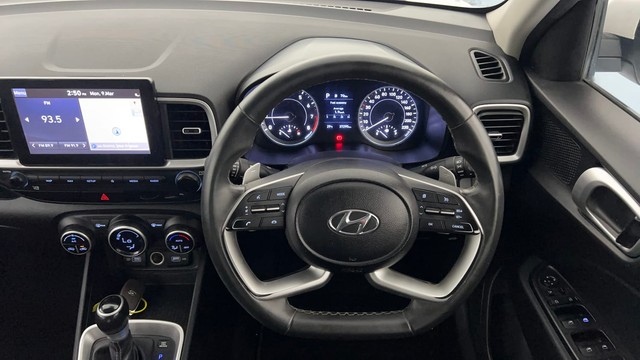 Second-hand 2022 Hyundai Venue SX Opt Turbo DCT Special Edition for sale in Lucknow-24