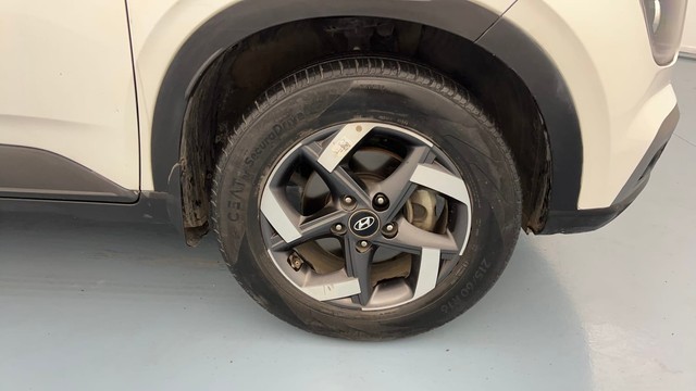 Second-hand 2022 Hyundai Venue SX Opt Turbo DCT Special Edition for sale in Lucknow-17