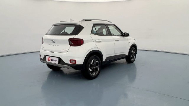 Second-hand 2022 Hyundai Venue SX Opt Turbo DCT Special Edition for sale in Lucknow-3