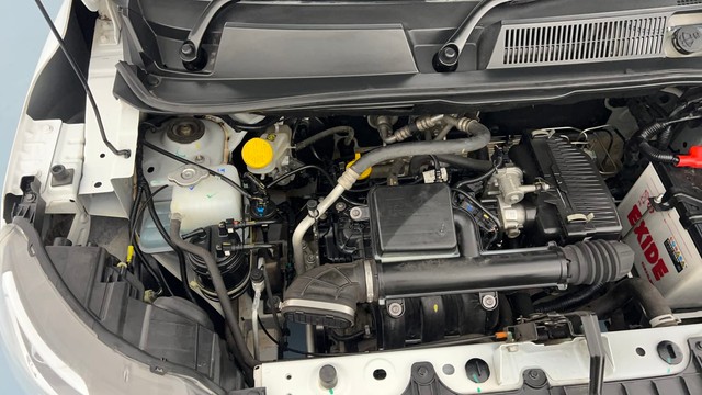 Second-hand 2022 Renault Triber RXT for sale in Lucknow-25