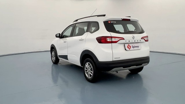 Second-hand 2022 Renault Triber RXT for sale in Lucknow-5