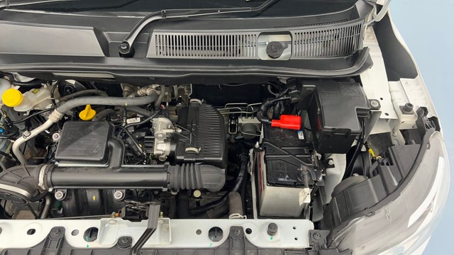 Second-hand 2022 Renault Triber RXT for sale in Lucknow-24