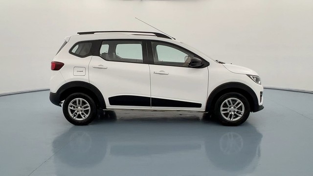 Second-hand 2022 Renault Triber RXT for sale in Lucknow-2