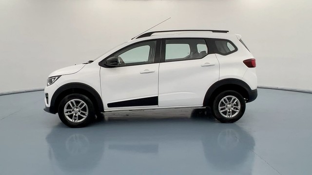 Second-hand 2022 Renault Triber RXT for sale in Lucknow-6