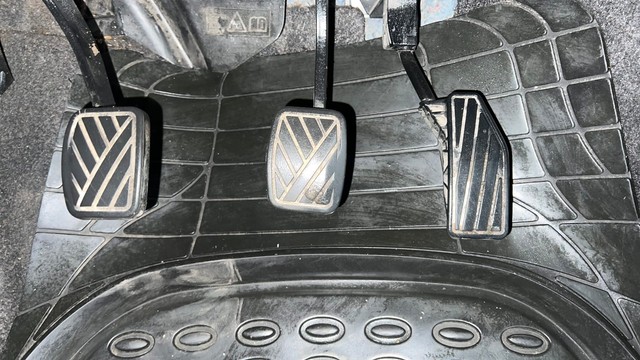 Second-hand 2022 Maruti Suzuki Swift VXI for sale in Lucknow-14