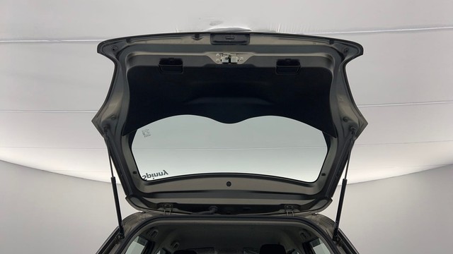 Second-hand 2022 Maruti Suzuki Swift VXI for sale in Lucknow-36