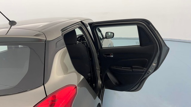 Second-hand 2022 Maruti Suzuki Swift VXI for sale in Lucknow-28