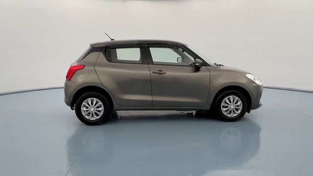Second-hand 2022 Maruti Suzuki Swift VXI for sale in Lucknow-2