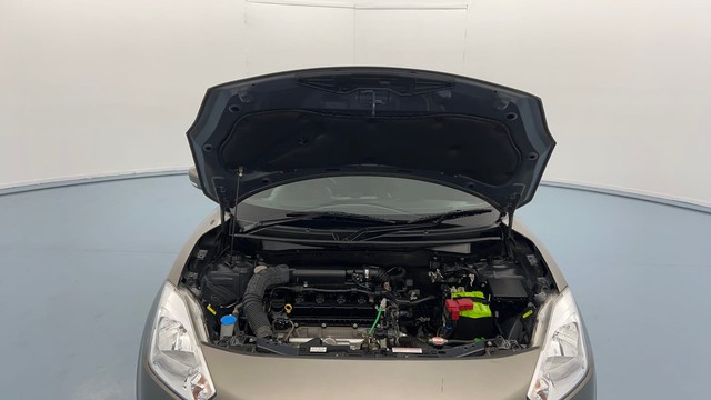 Second-hand 2022 Maruti Suzuki Swift VXI for sale in Lucknow-8