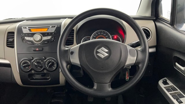 Second-hand 2014 Maruti Suzuki Wagon R VXI for sale in Lucknow-31
