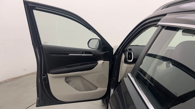 Second-hand 2022 Kia Seltos HTX for sale in Chandigarh-38