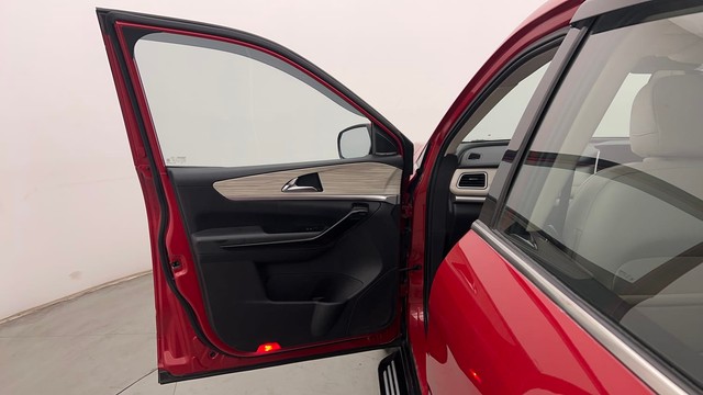 Second-hand 2021 Mahindra XUV700 AX7 AT Luxury Pack BSVI for sale in Chandigarh-26