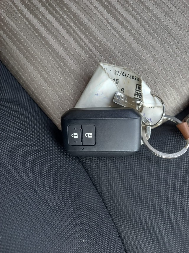 Second-hand 2022 Toyota Glanza G for sale in Thane-12