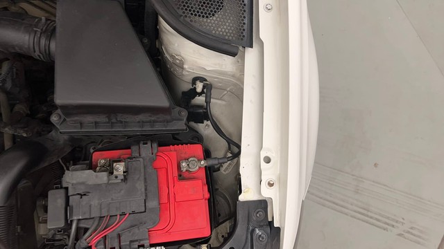 Second-hand 2014 Volkswagen Polo Petrol Highline 1.2L for sale in Chandigarh-34