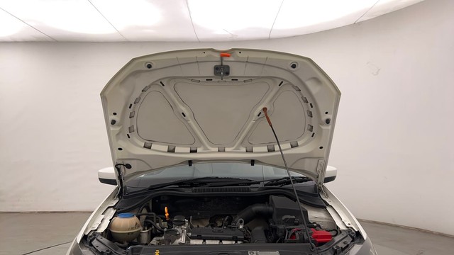 Second-hand 2014 Volkswagen Polo Petrol Highline 1.2L for sale in Chandigarh-8