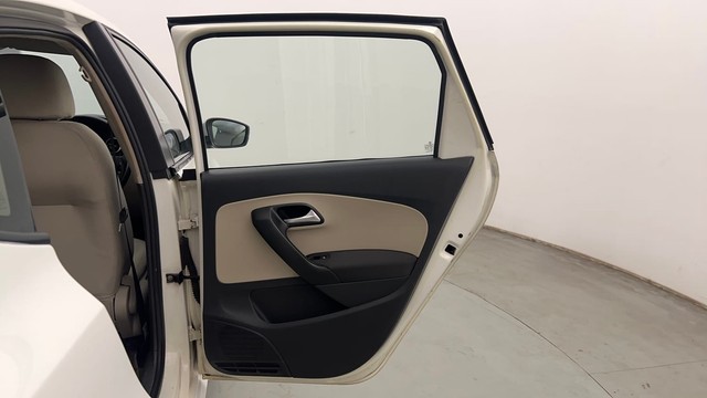 Second-hand 2014 Volkswagen Polo Petrol Highline 1.2L for sale in Chandigarh-29