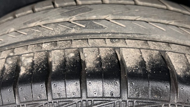 Second-hand 2014 Volkswagen Polo Petrol Highline 1.2L for sale in Chandigarh-37