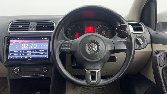 Second-hand 2014 Volkswagen Polo Petrol Highline 1.2L for sale in Chandigarh-38