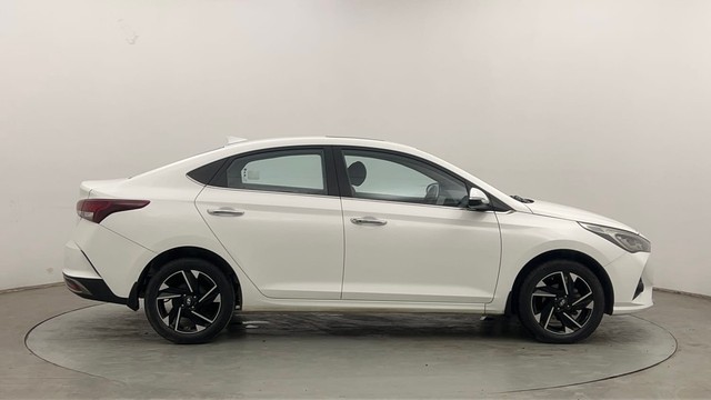 Second-hand 2022 Hyundai Verna 1.6 SX VTVT (O) AT for sale in Chandigarh-2