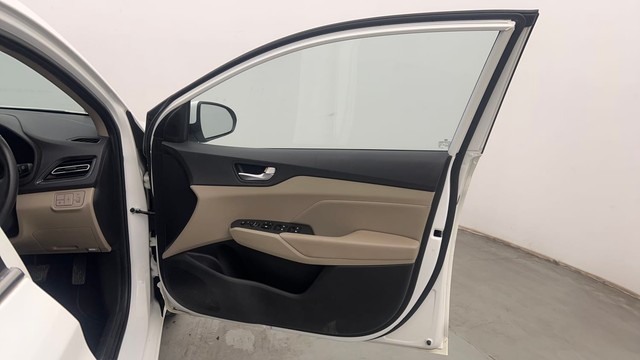 Second-hand 2022 Hyundai Verna 1.6 SX VTVT (O) AT for sale in Chandigarh-16