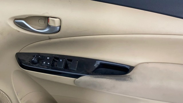 Second-hand 2021 Toyota Yaris G for sale in Pune-5