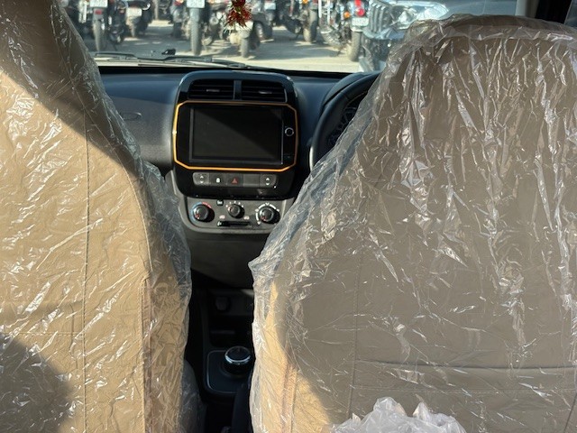 Second-hand 2026 Renault KWID Techno AMT for sale in New Delhi-12