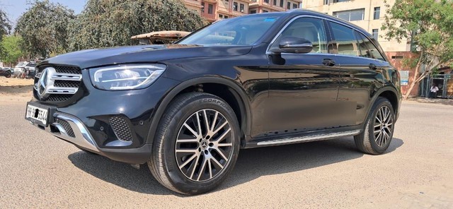 Second-hand 2021 Mercedes-Benz GLC 200 for sale in New Delhi-18