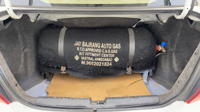 Second-hand 2017 Honda Amaze S i-VTEC for sale in Ahmedabad-20