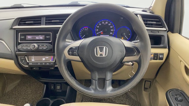 Second-hand 2017 Honda Amaze S i-VTEC for sale in Ahmedabad-4