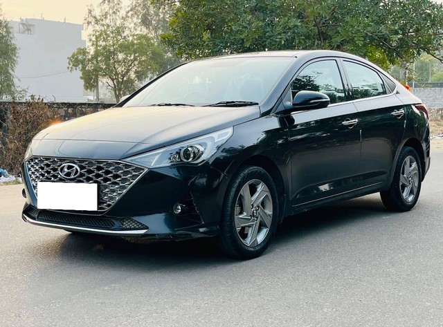 Second-hand 2022 Hyundai Verna SX Diesel for sale in Jaipur-3