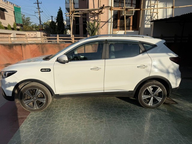 Second-hand 2021 MG ZS EV Exclusive for sale in Jaipur-2