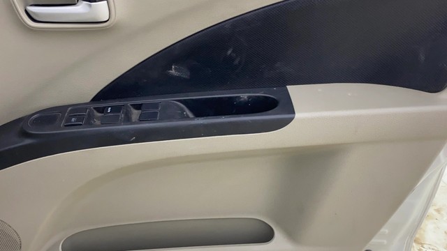 Second-hand 2014 Maruti Suzuki Celerio VXI for sale in Ahmedabad-10