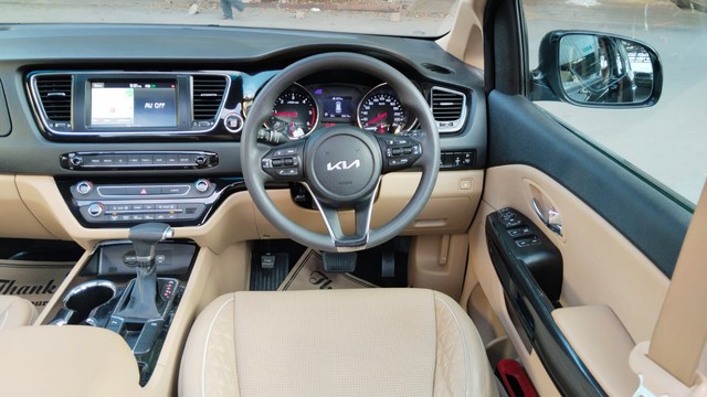 Second-hand 2022 Kia Carnival Limousine for sale in Coimbatore-8