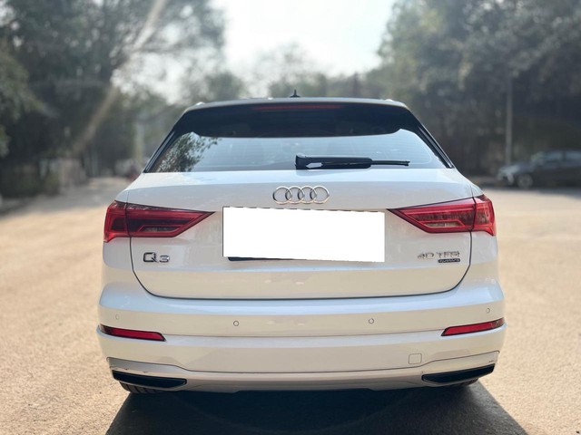 Second-hand 2023 Audi Q3 Premium Plus BSVI for sale in New Delhi-2