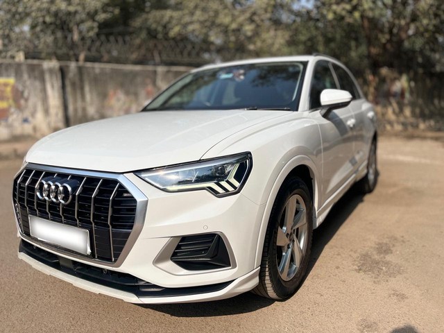 Second-hand 2023 Audi Q3 Premium Plus BSVI for sale in New Delhi-4