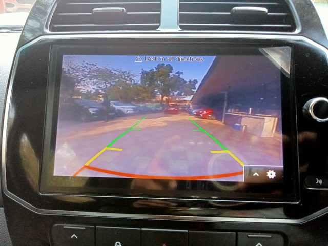 Second-hand 2021 Renault KWID 1.0 RXT AMT Opt for sale in Thane-8