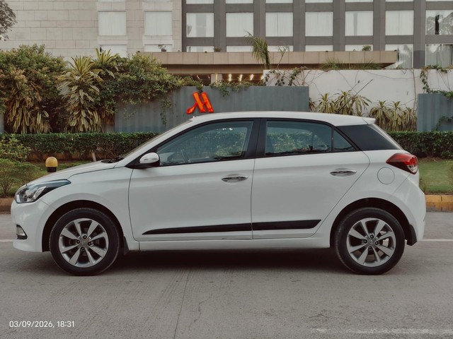 Second-hand 2015 Hyundai i20 Sportz Option 1.2 for sale in Indore-7