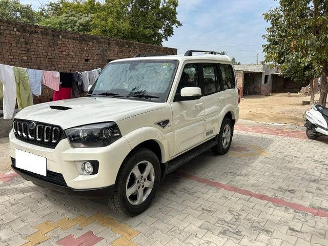 Second-hand 2018 Mahindra Scorpio S11 BSIV for sale in Moga-2