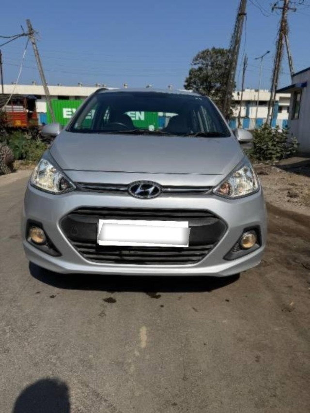 Hyundai Grand i10 Asta Second-hand 2014 Hyundai Grand i10 Asta for sale in Vapi-0