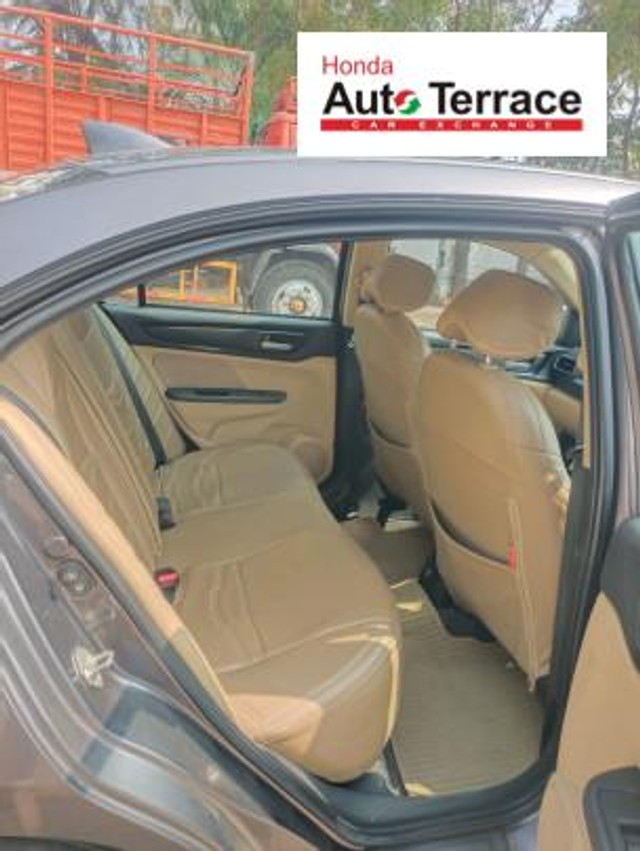 Second-hand 2021 Honda Amaze S Petrol for sale in Pondicherry-12