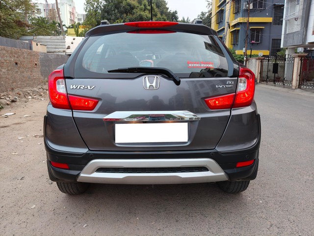 Second-hand 2019 Honda WR-V i-VTEC VX for sale in Kolkata-3