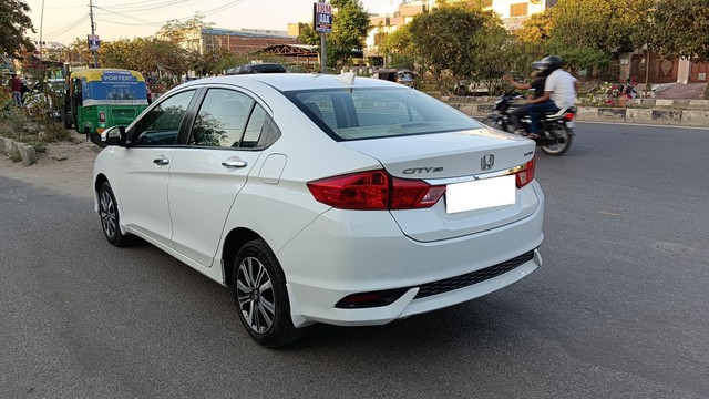 Second-hand 2018 Honda City i-VTEC V for sale in Jaipur-6