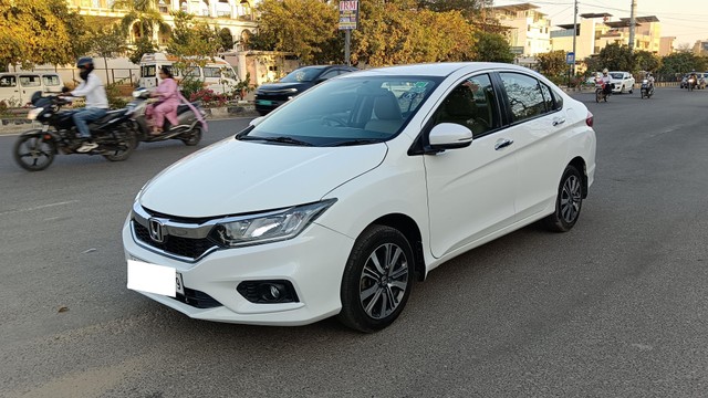 Second-hand 2018 Honda City i-VTEC V for sale in Jaipur-3