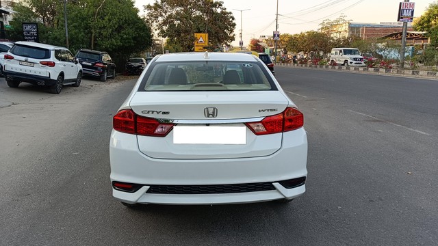 Second-hand 2018 Honda City i-VTEC V for sale in Jaipur-1