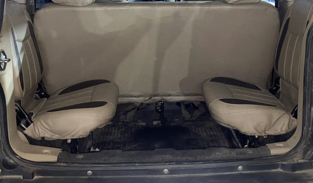 Second-hand 2016 Mahindra TUV 300 T4 for sale in Kolkata-20