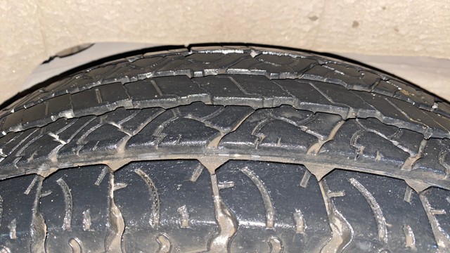 Second-hand 2016 Mahindra TUV 300 T4 for sale in Kolkata-5